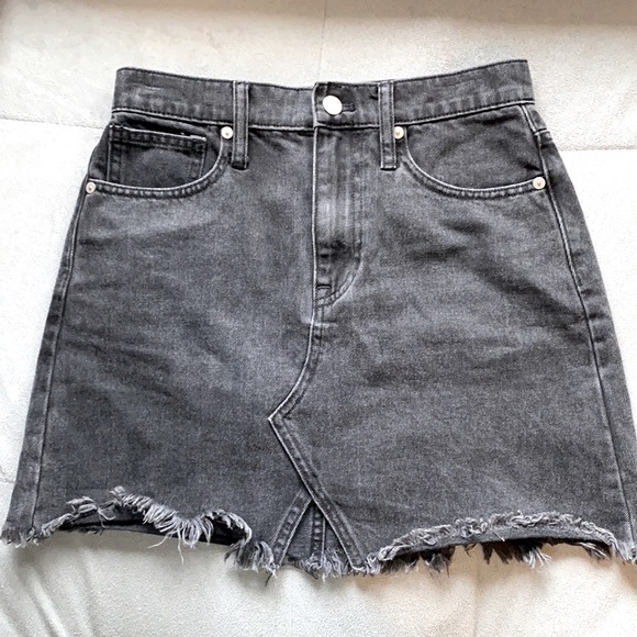 Madewell Dresses & Skirts - madewell black denim skirt